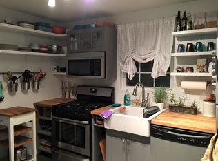 75 Henrietta St, Rochester, NY 14620