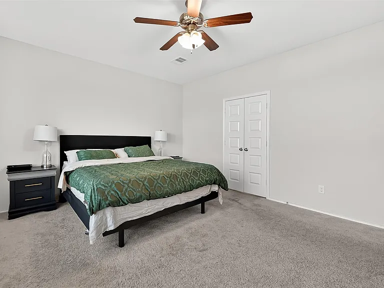 1601 Darwin Cedar Dr — Photo 35