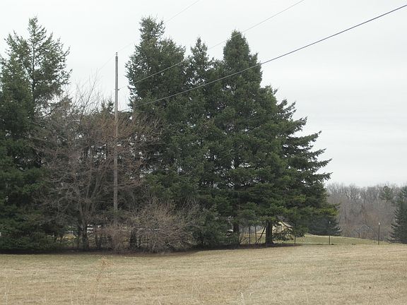 3rd image of 2500 Meadowood Ln