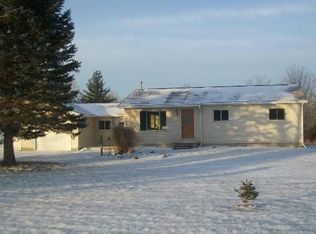 9474 Fenner Rd, Laingsburg, MI 48848