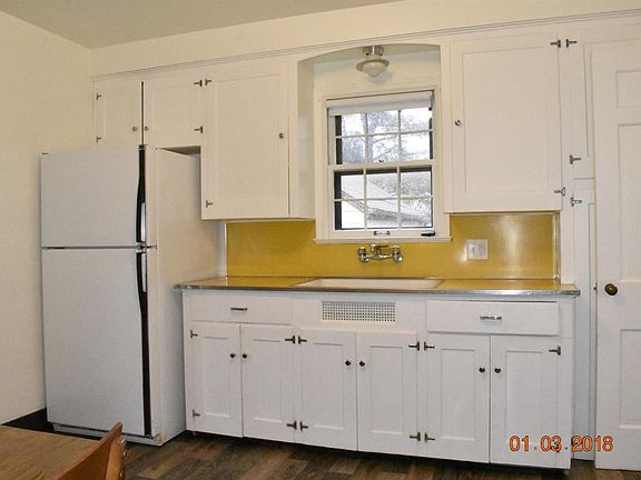 5th image of 709 Hutchins Ave