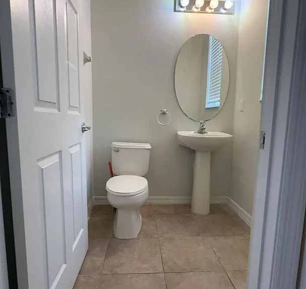 9607 Fenrose Ter — Photo 13