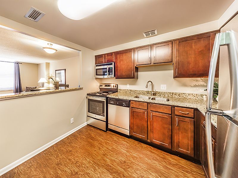 Spacious Kitchen with Ample Storage