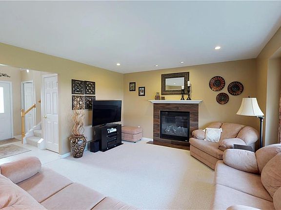 5th image of 7053 Marigold Dr