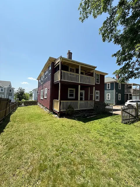 Building Photo - 45 Westmoreland St #2L