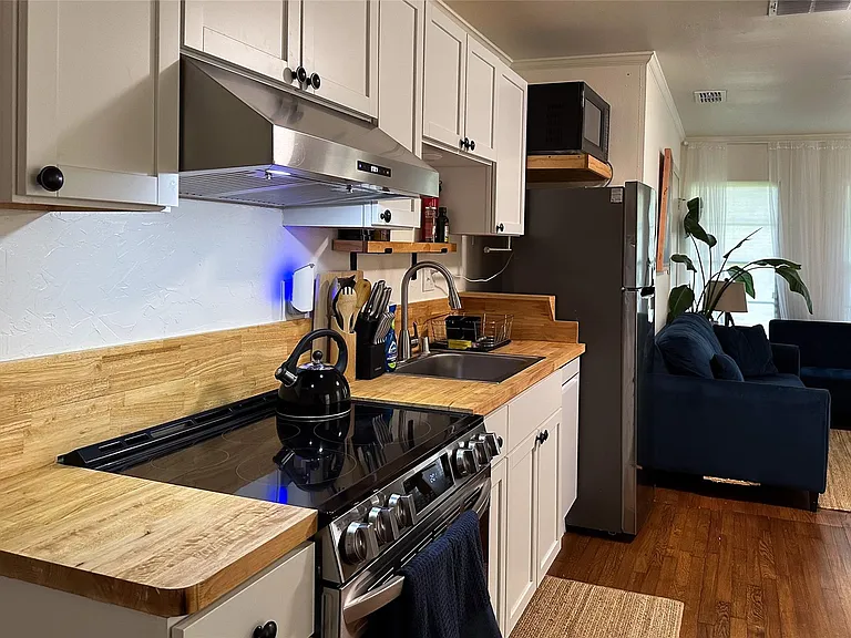 8815 Georgian Dr #B — Photo 15