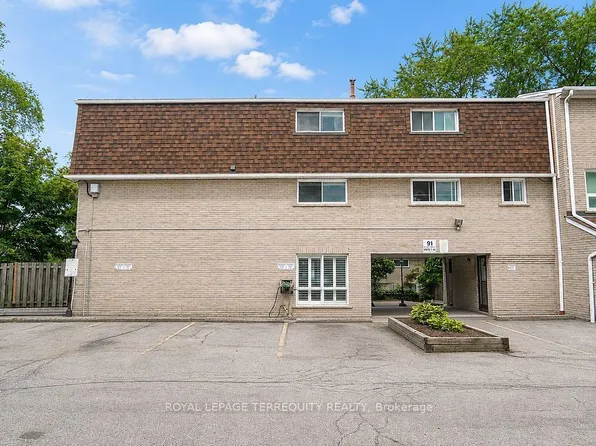 91 Rameau Dr #7, Toronto, ON M2H 1T6