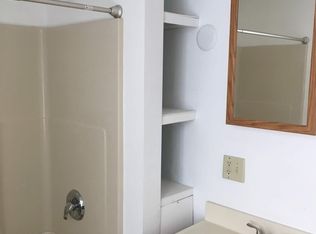 255 N Main St APT 2, Saint Albans, VT 05478