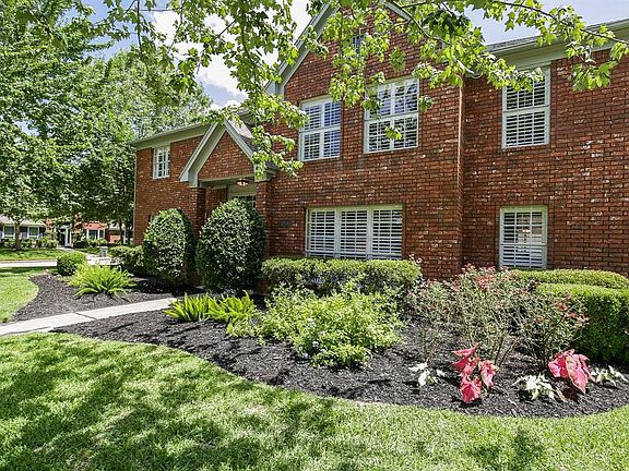 3rd image of 15934 Signal Creek Dr