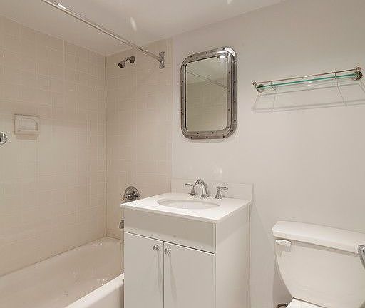 4th image of 27 W 16th St APT 4E