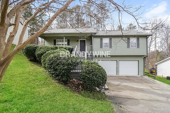 230 Brookside Dr — Photo 1