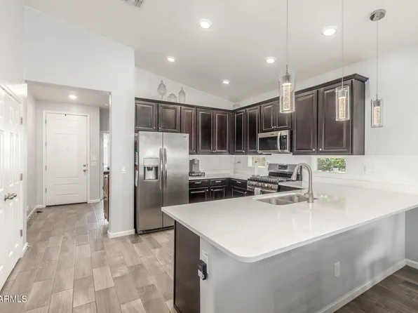 4136 W PALACE STATION Road, New River, AZ 85087