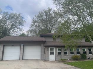 N422 Dons Dr, Appleton, WI 54915