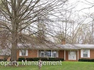 8330 Holler Farm Rd, Clemmons, NC 27012