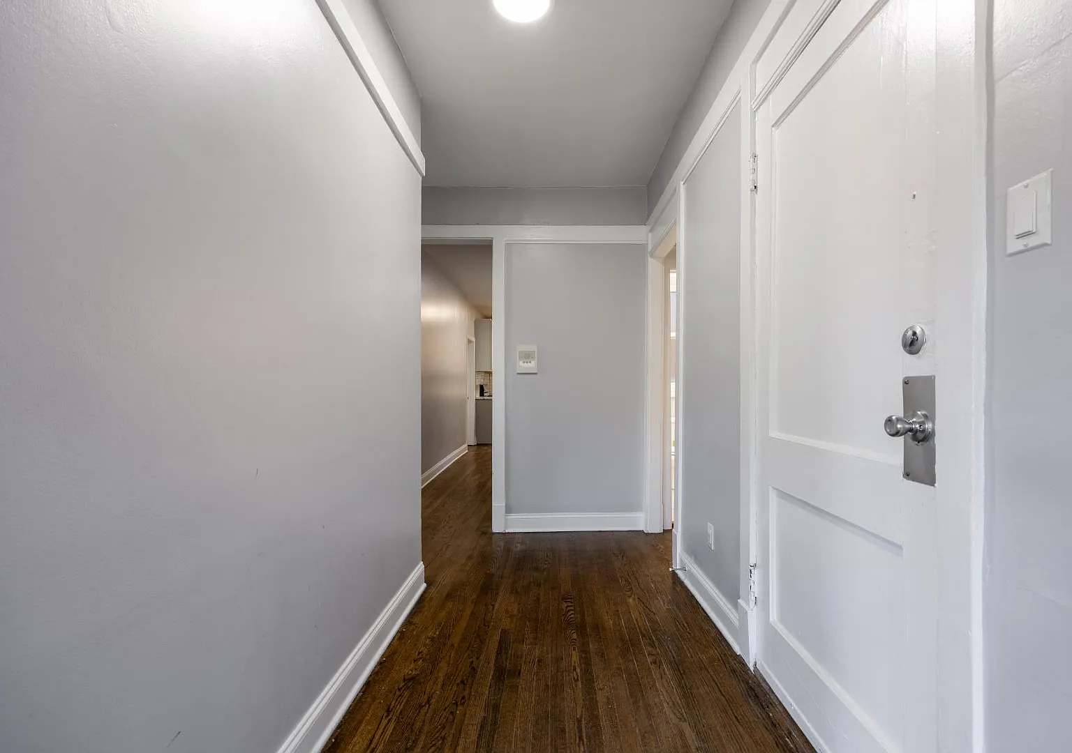 3 bed, 1250 sqft, $2,800 — Photo 4