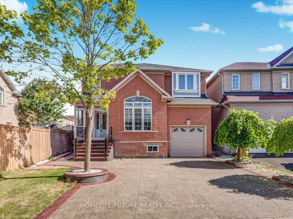 69 Heatherdale Dr, Brampton, ON L7A 2H4
