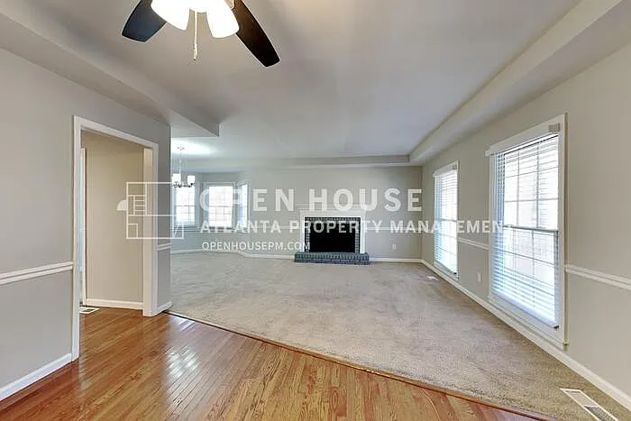 1746 Charrington Way — Photo 4