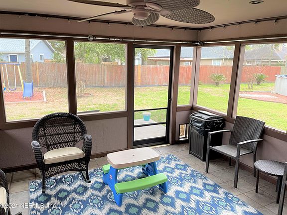 5th image of 8453 Colfax Ct