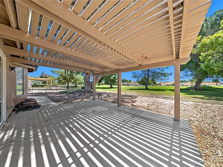 2971 Peach Tree St — Photo 24