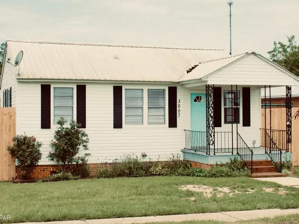 3007 5th St, Marianna, FL 32446