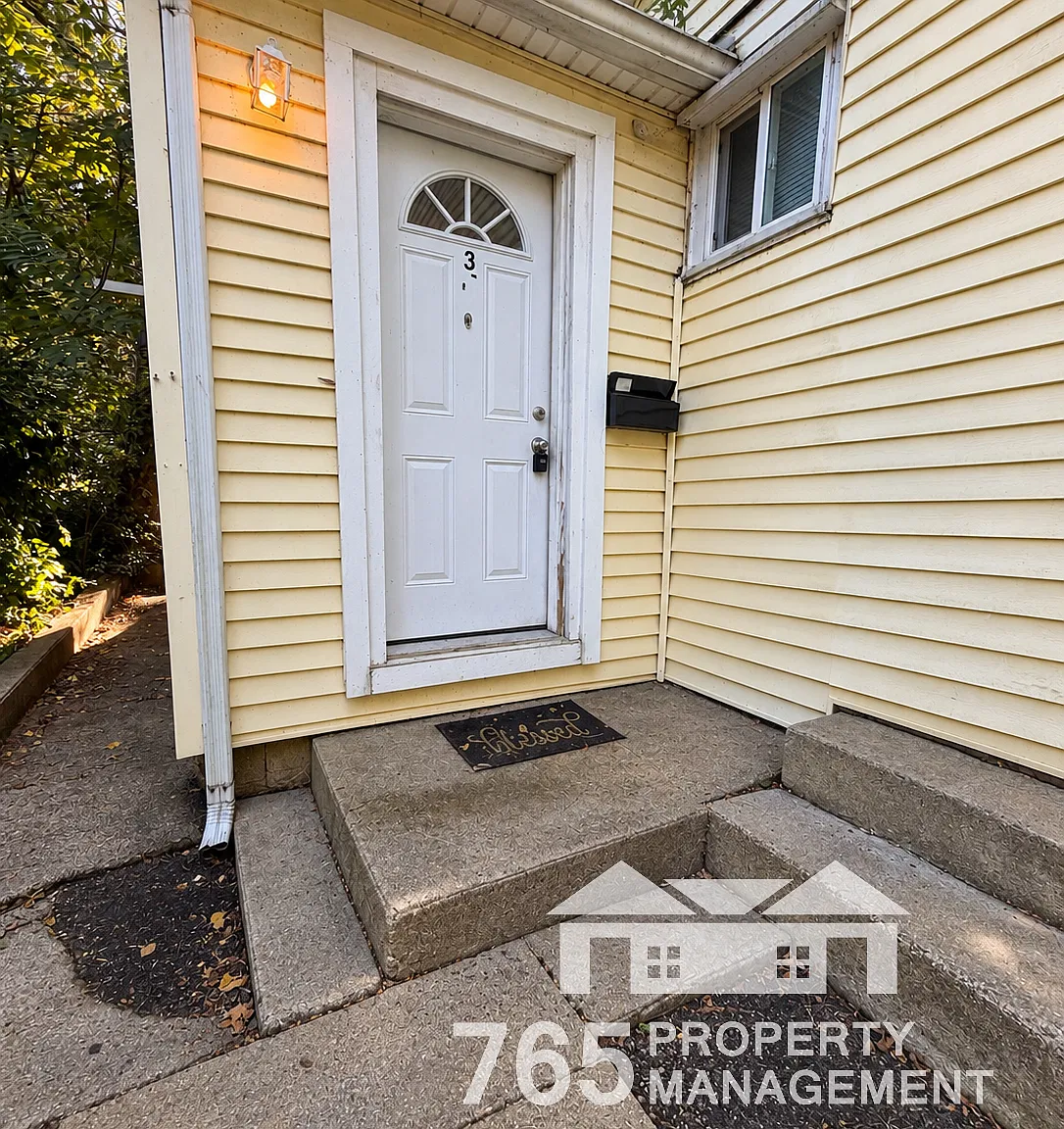 Studio, 400 sqft, $700 — Photo 2