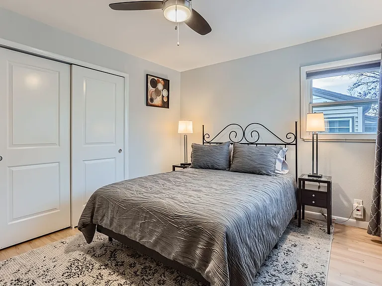1250 E Amherst Ave — Photo 12
