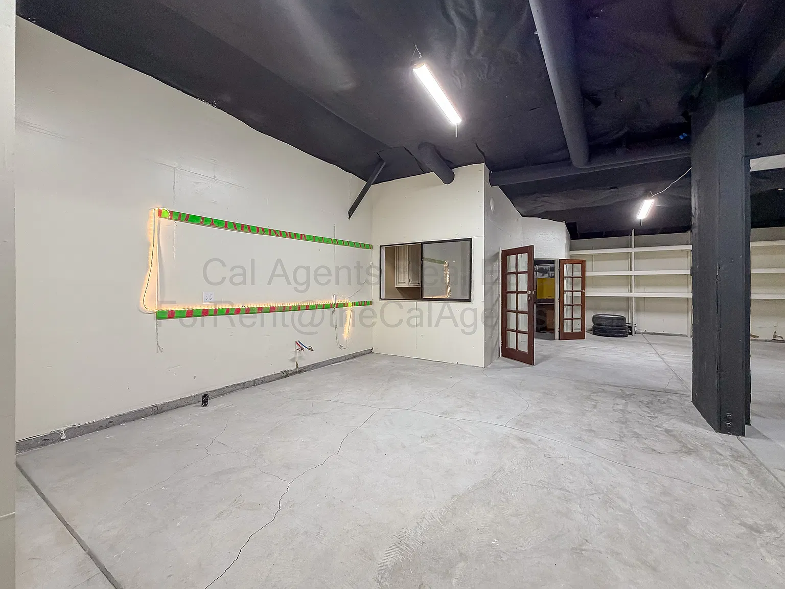 2 bed, 1.5 bath, 2975 sqft, $4,300 — Photo 3
