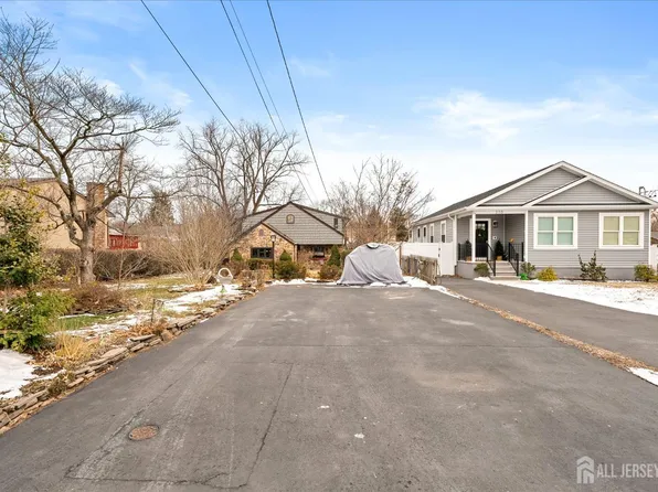 212 Elizabeth Ave, Piscataway, NJ 08854