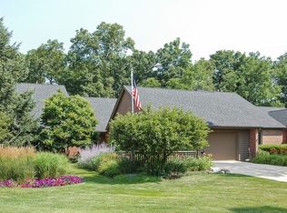 2485 Tall Oaks Dr, Elgin, IL 60123