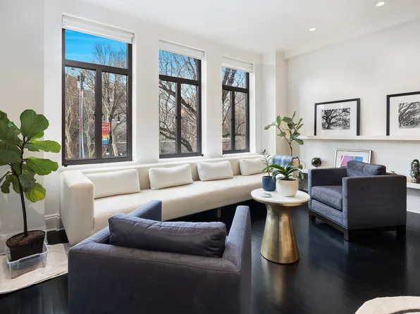 211 Central Park West image 1 of 12