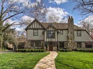 2121 Brookwood Rd, Mission Hills, KS 66208