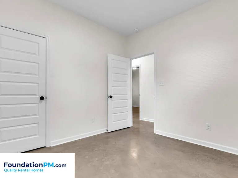 1374 Dow Pl — Photo 12