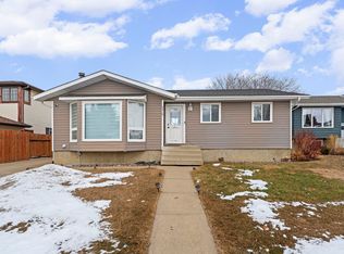 5418 17a Ave NW, Edmonton, AB T6L 1L2