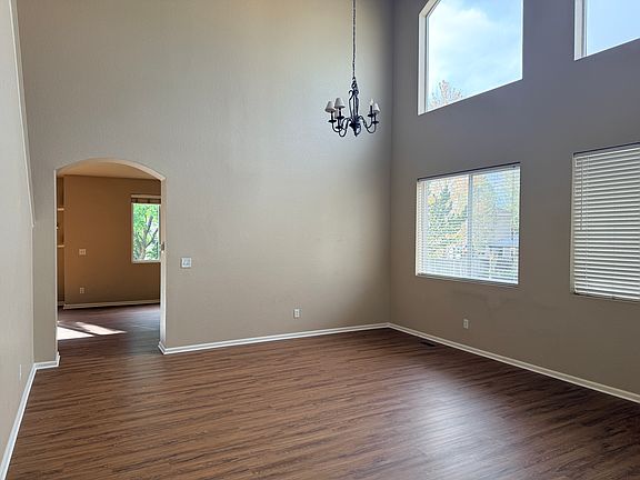Guest Room (high Ceiling)