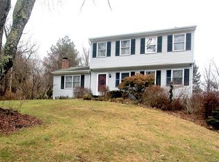 8 Grove Rd, Gaylordsville, CT 06755