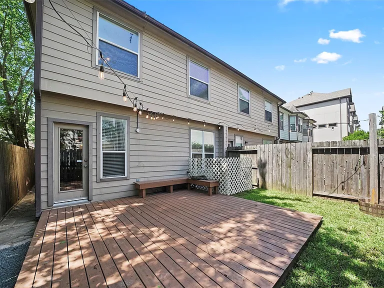 5830 Petty St — Photo 4