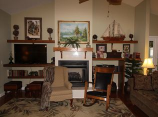 Parker Creek Rd, Bon Aqua, TN 37025