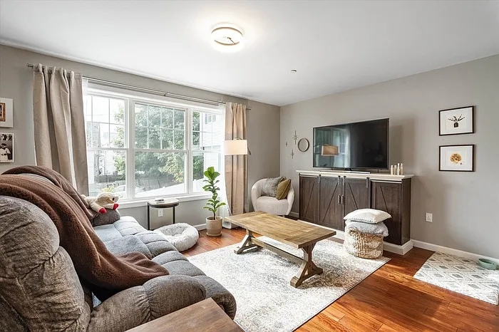 38 Perham St #E — Photo 5