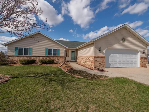 1578 Serenity LANE, Hartford, WI 53027