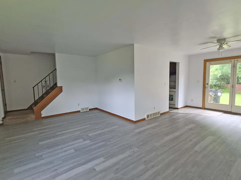 3972 S Schenley Ave
