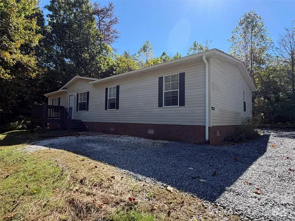 449 Randall Rd, Marion, NC 28752