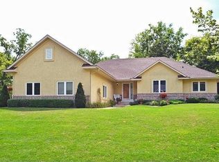 2546 62nd St E, Inver Grove Heights, MN 55076