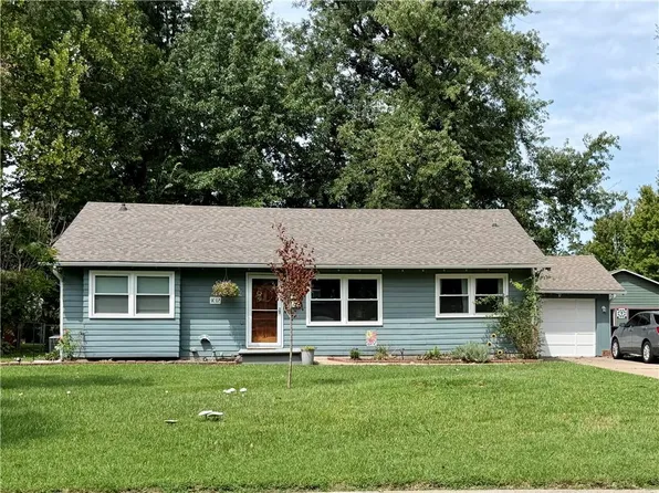 1012 S Willow St, Ottawa, KS 66067