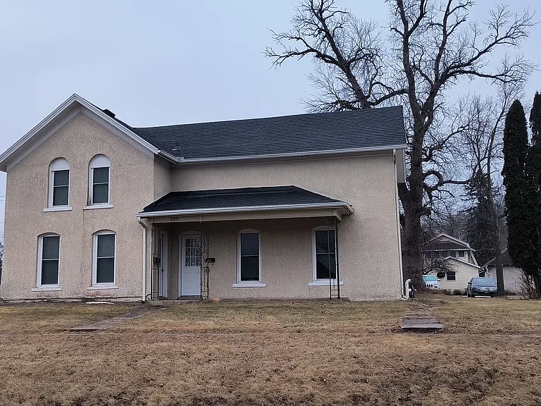 609 E Water St #W — Photo 1