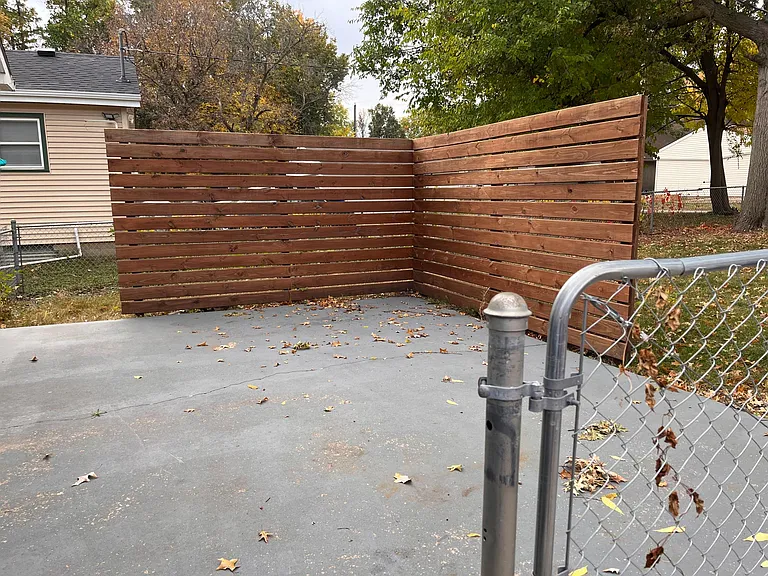 2404 York St — Photo 13