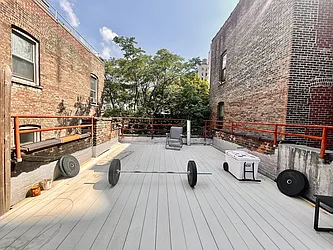 Rented by Century 21 Premier 