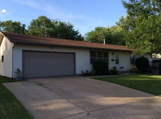 3068 Muscatine Ave, Iowa City, IA 52240