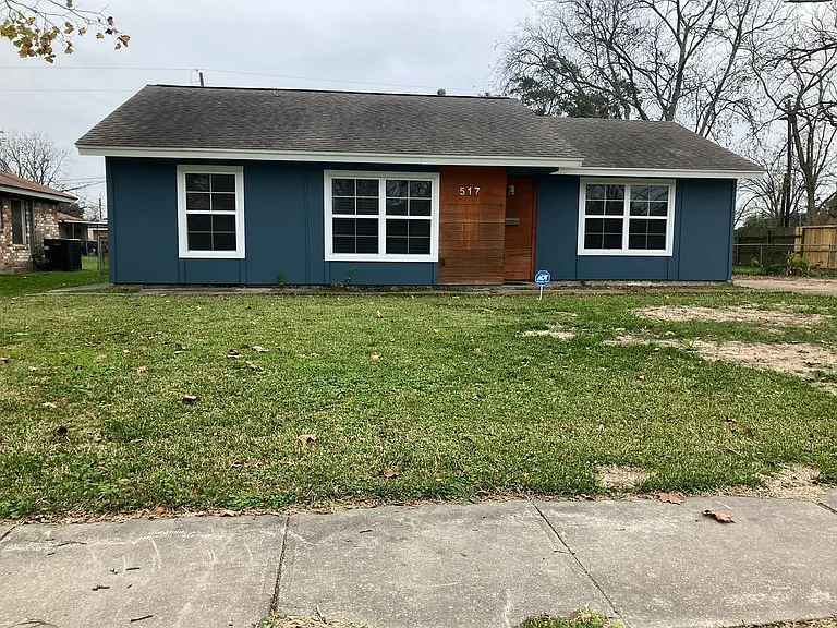 517 Windswept Dr — Photo 4