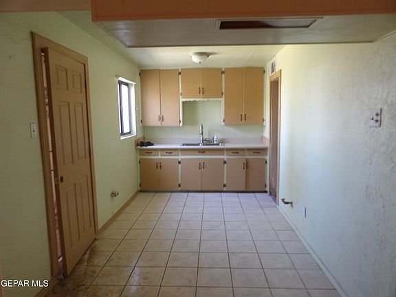 3rd image of 327 George Orr Rd