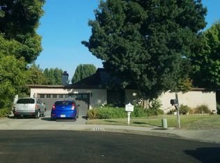 3537 E Center Ct, Visalia, CA